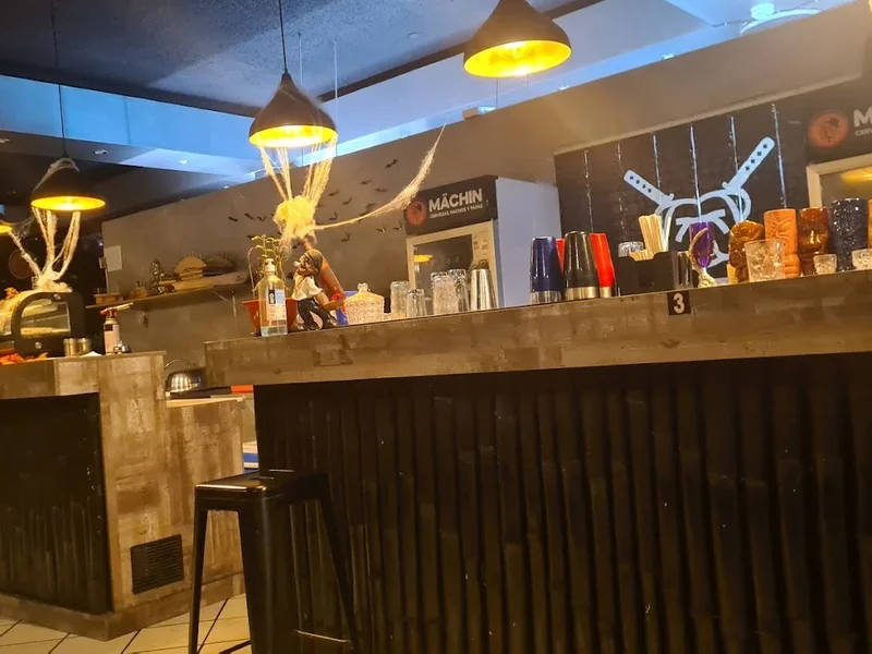 MÄCHIN CERVECERIA
