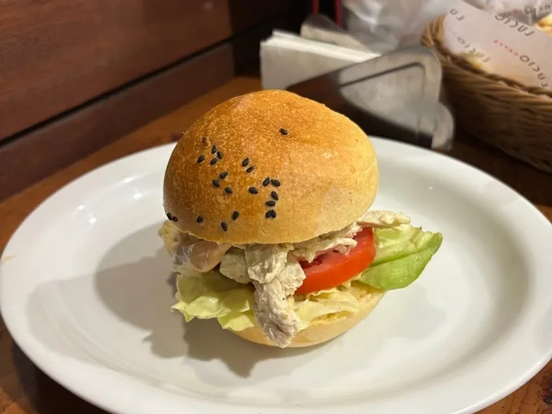 Lucio Caffè - San Miguel