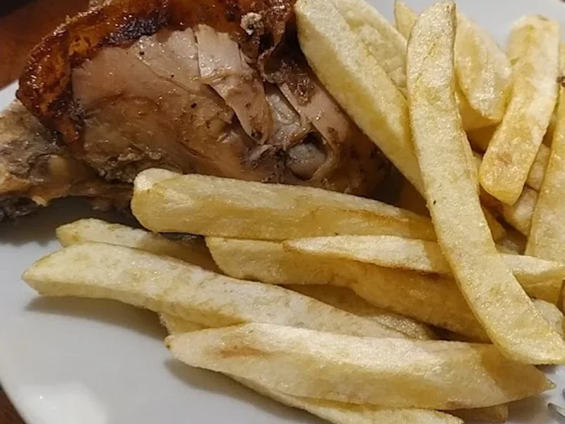 Las Tinajas Chicken & Grill