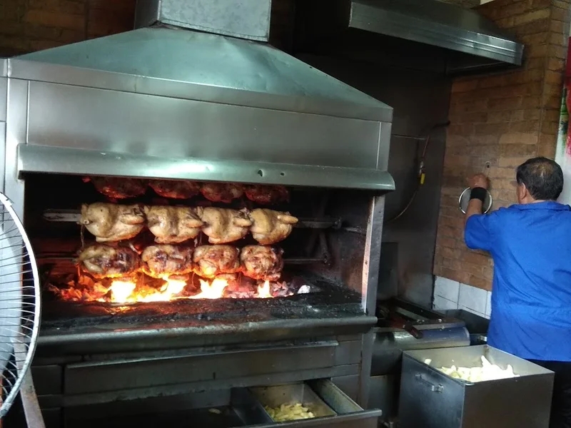 Pollos A La Brasa Okey