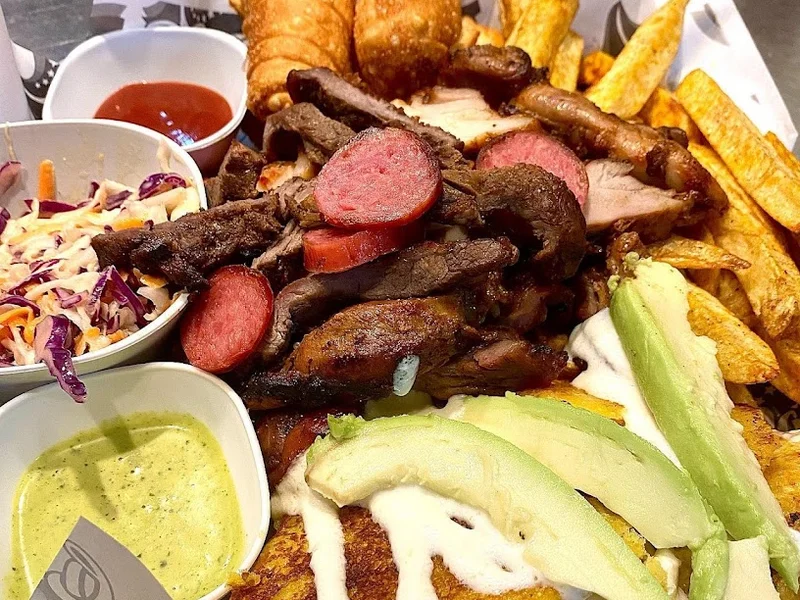 D'Pana Restaurante San Miguel: Parrillas Venezolanas