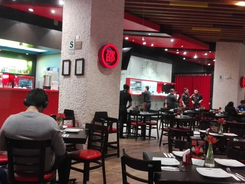 Mr. Shao Mall Aventura Santa Anita