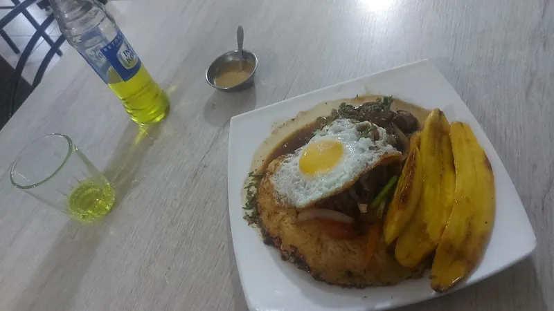 PAPAS RELLENAS DEL PUENTE AZUL