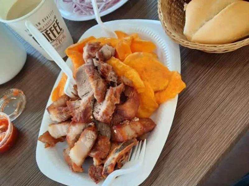 CHICHARRONERIA MECHITA