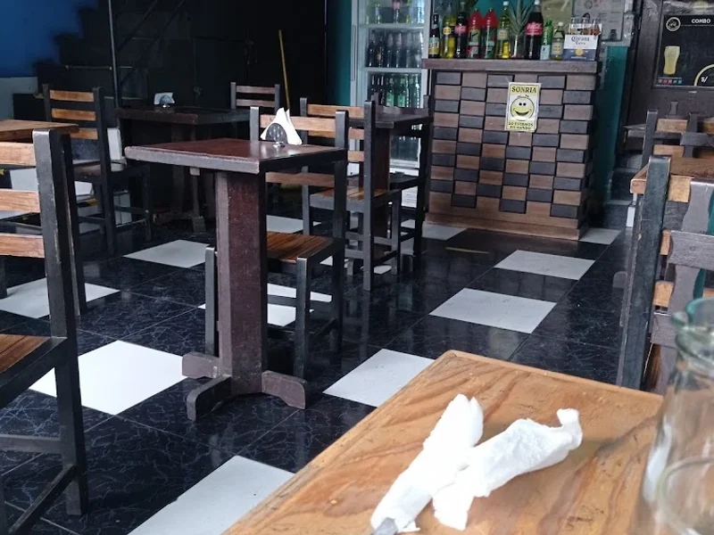 Restaurante Marisquería y Criollos