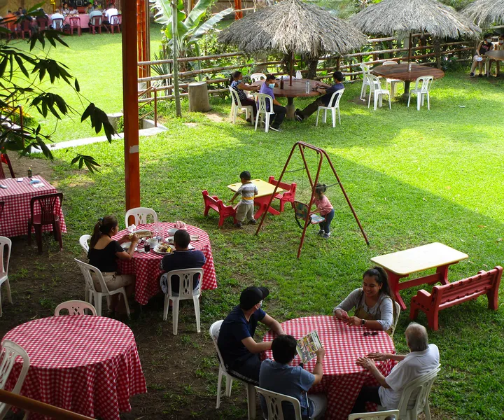 Restaurante Campestre La Tribuna