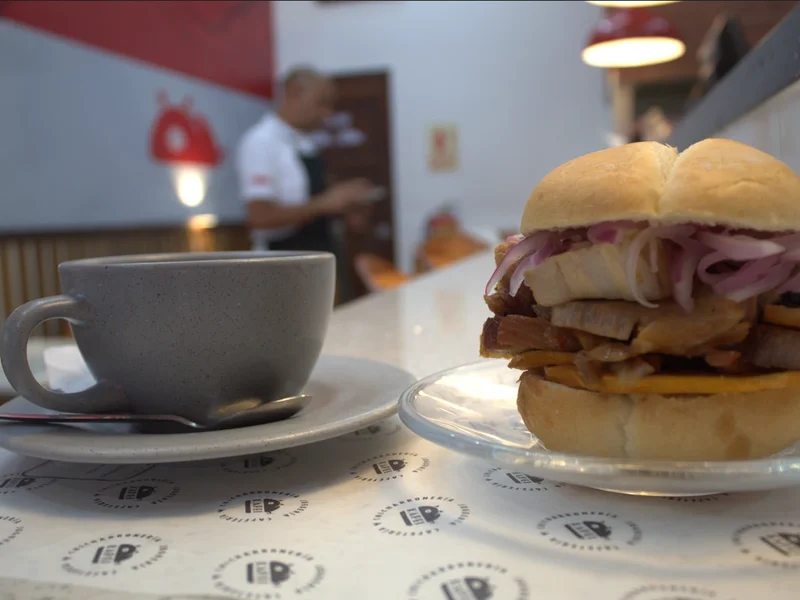 Kapei Chicharroneria Jugueria Cafeteria