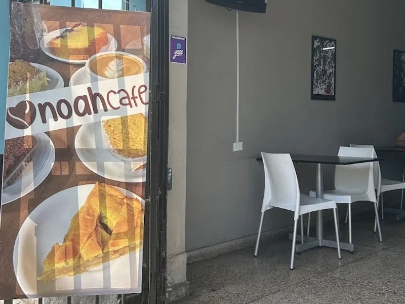 Noah Café