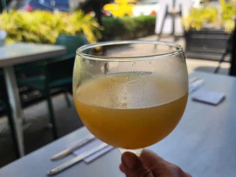 LOV - Restaurante - Café