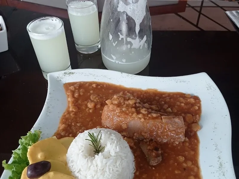 Los Criollos