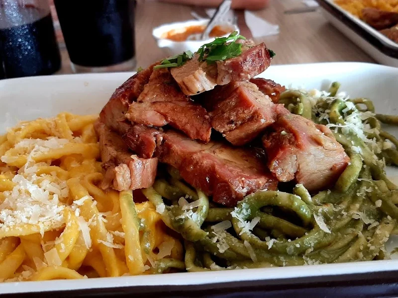 La Wok - Salteados Criollos