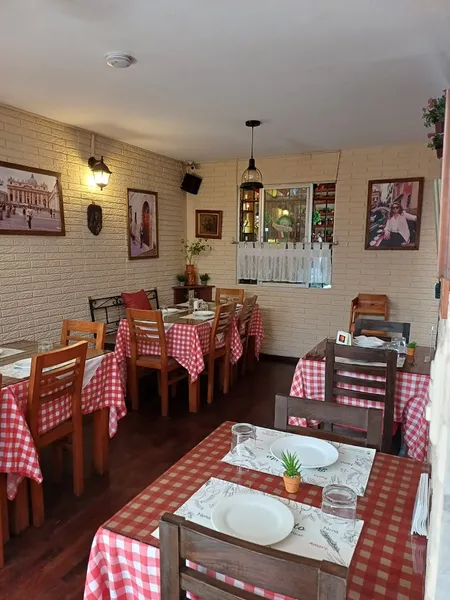 LA FONTANA TRATTORIA / PIZZERIA