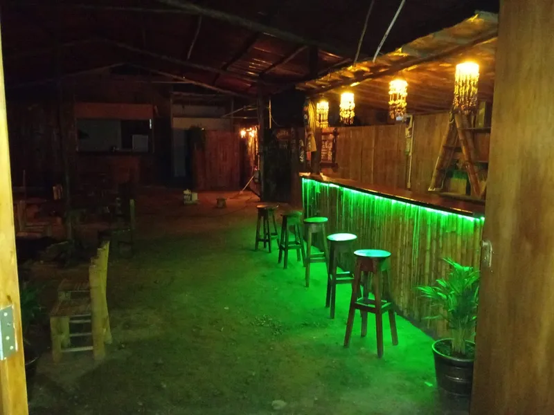 CEBICHERIA BILY JUNGLE BAR