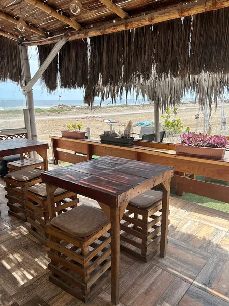 Happy End Hostel & Restaurante Huanchaco