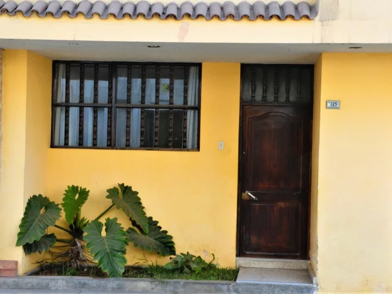 Yellow House Huanchaco