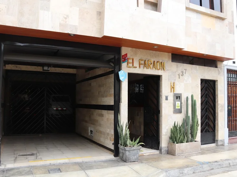 Hostal El Faraón