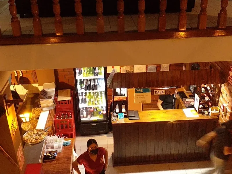 Pizzeria Trattoria Rumiñahui - Huanchaco Trujillo