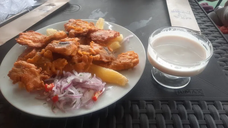 Restaurante Takaynamo Chicharróneria - Pescados y Mariscos