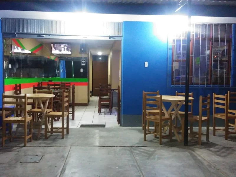 Polleria Parrillas Pikillo Chickens