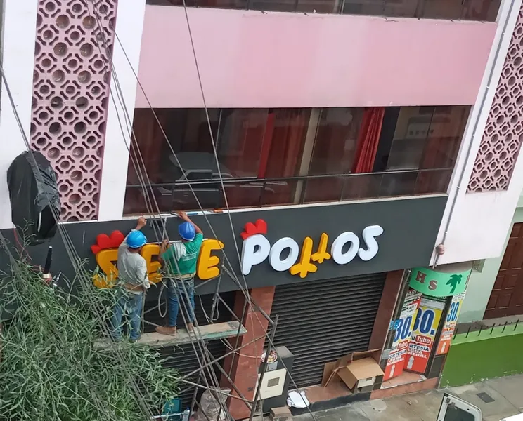 Siete Pollos