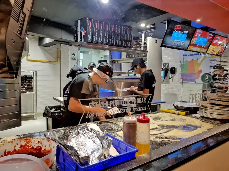 Domino's Pizza Constructores