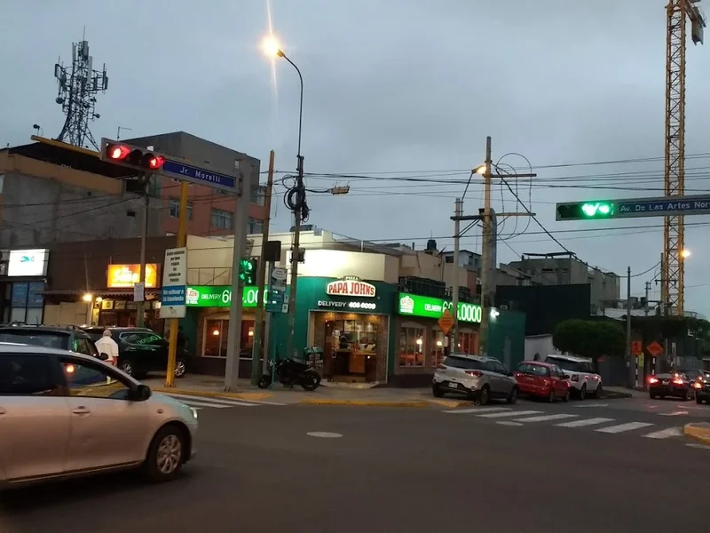 Papa John's San Borja