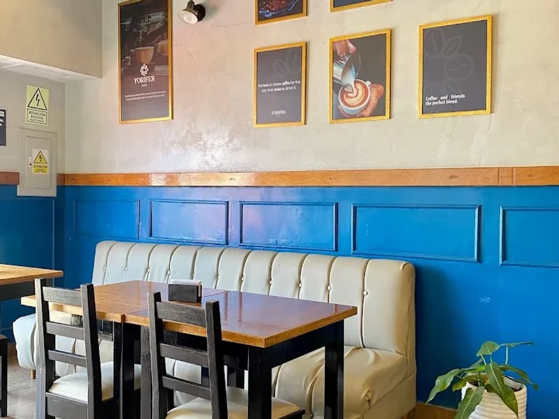 Yorifer Café-Restaurant