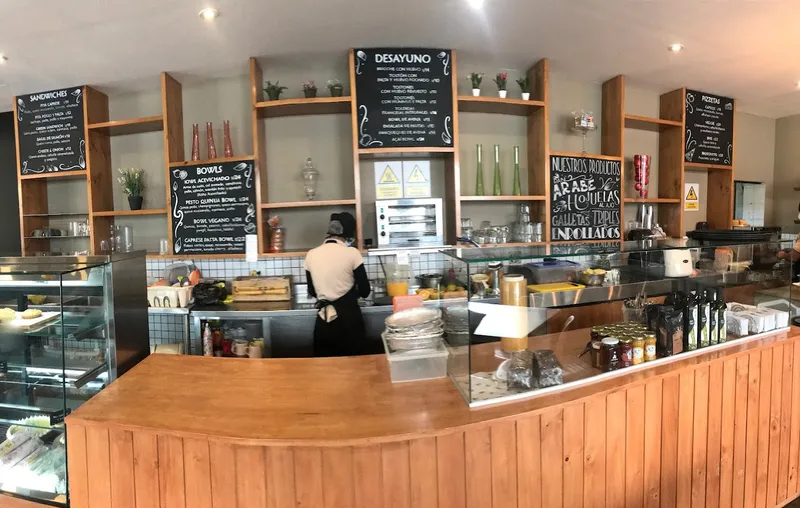 El Cedro Café