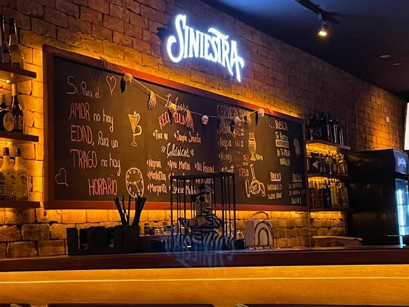 Siniestra Bar