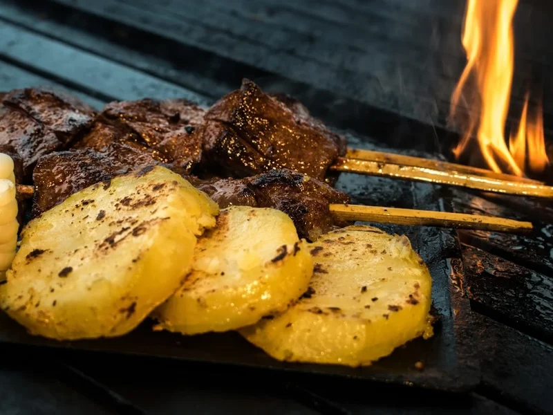 Marabunta - Anticuchos y Pollos