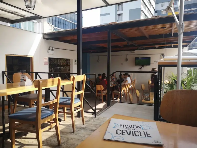 El Escondite - Blondet