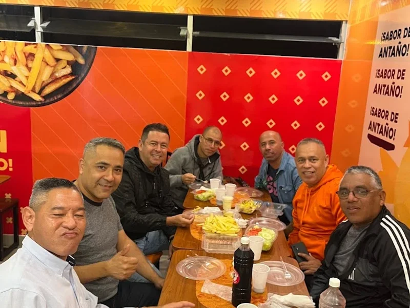 El Parralito Pollos a la Brasa