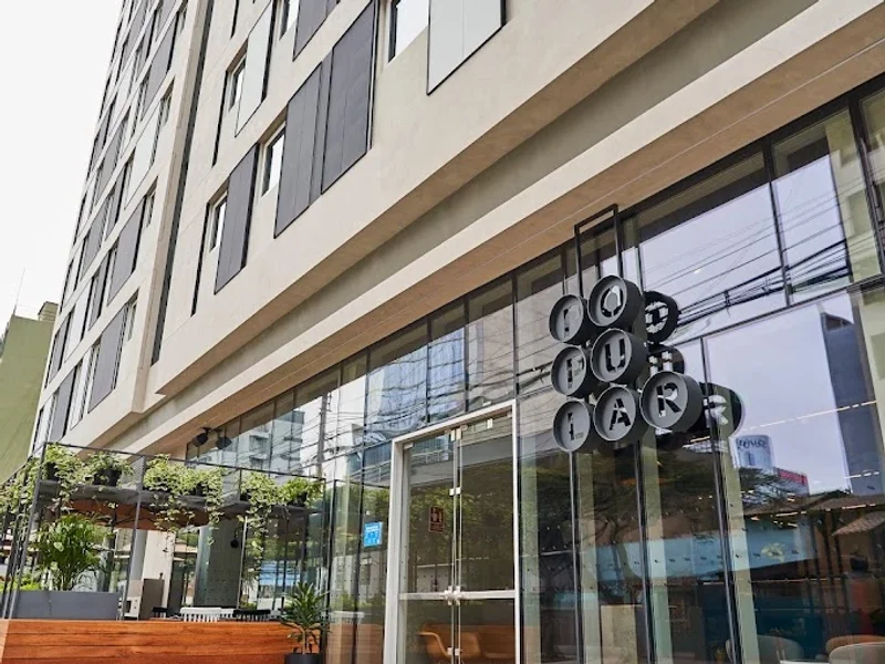 Popular de aquí y de allá - San Isidro