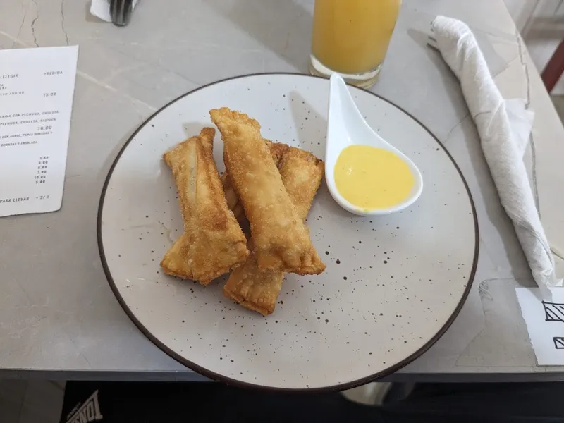 Leonor Comida Casera