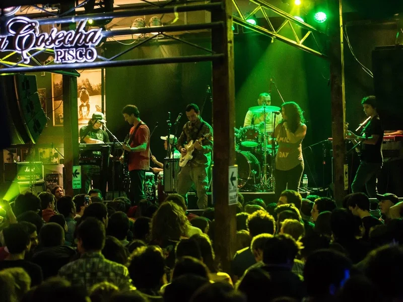 Sargento Pimienta Rock Bar