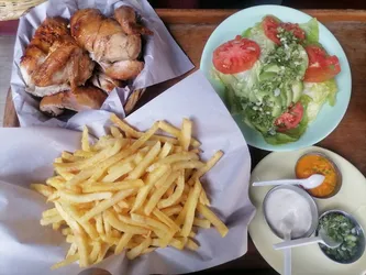 Los 15 restaurantes de pollo ala brasa de Chaclacayo Lima