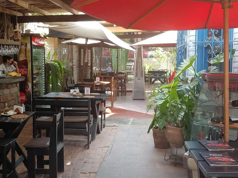 Cecci Pizza Trattoria