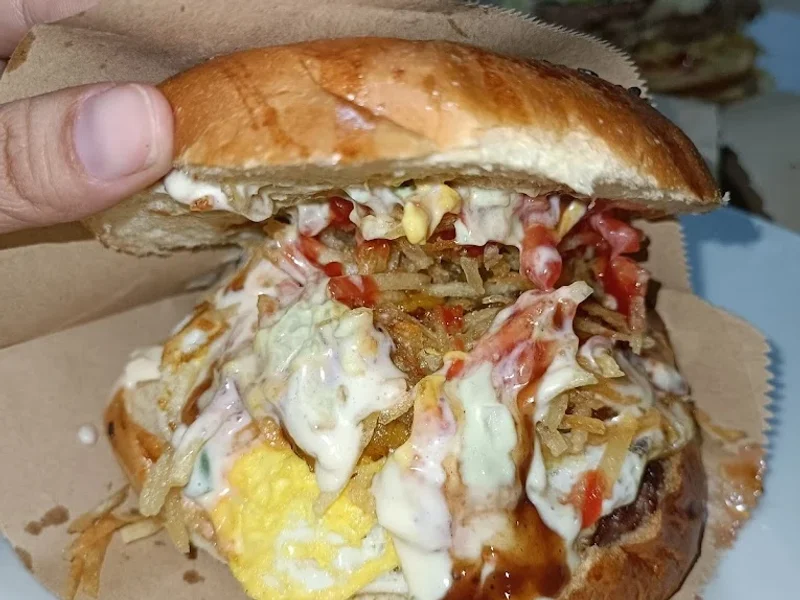 MONTAGU hamburguesas