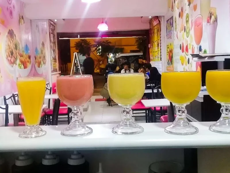 D'FRUTTA "jugueria-heladeria-cafeteria"