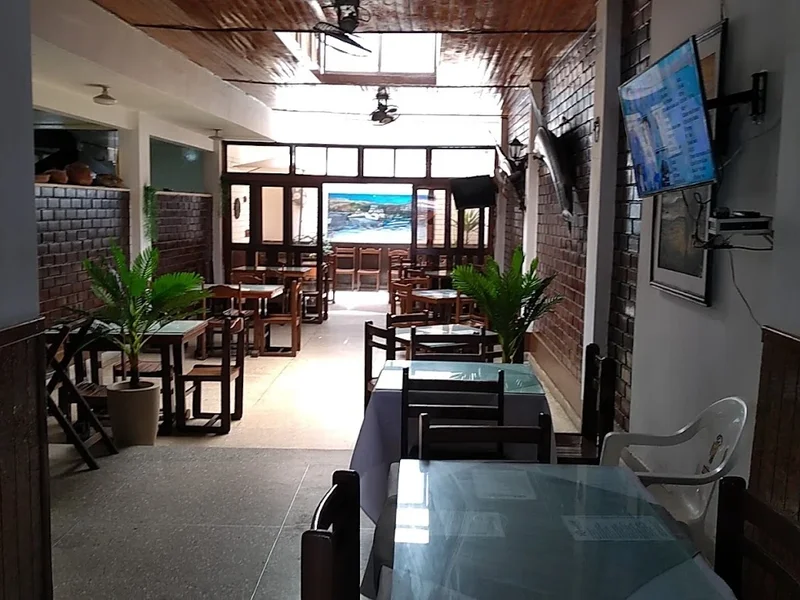 Restaurant De Pescados Y Mariscos "Renzo's"