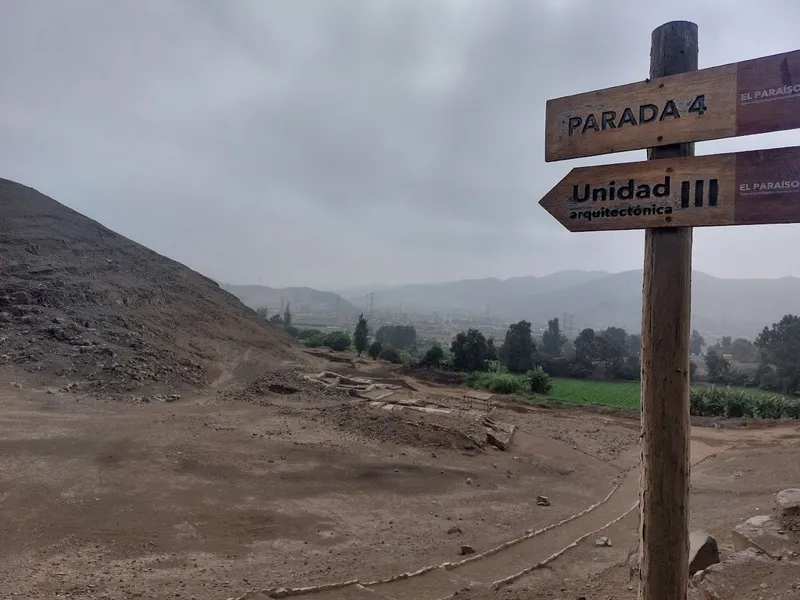 Zona Arqueológica El Paraíso