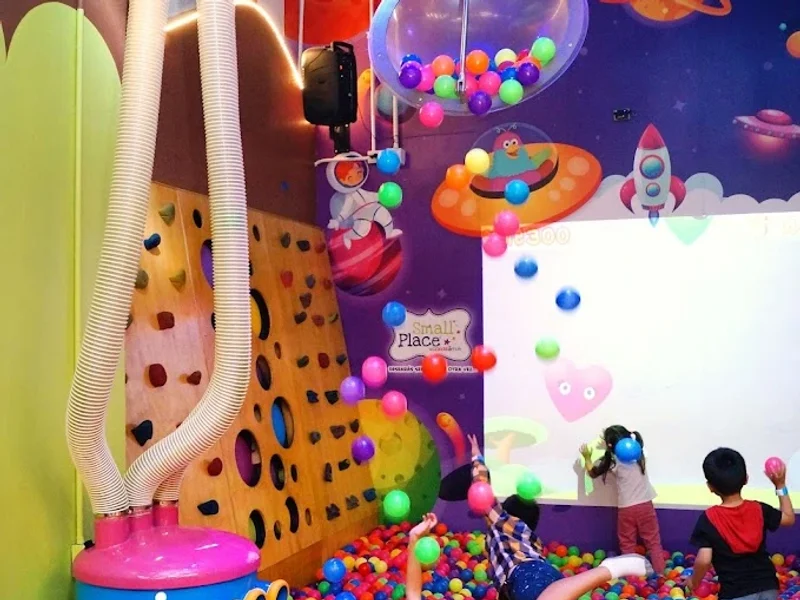 Small Place Coffee & Fun - Miraflores