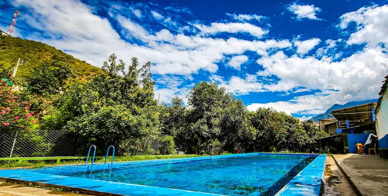 Piscina El Edén