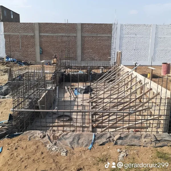 Fabricación de piscina , servicio general y mantenimientos