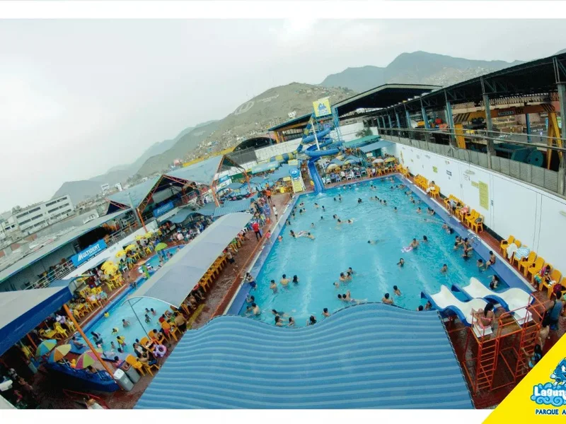 Laguna Azul Lima Norte