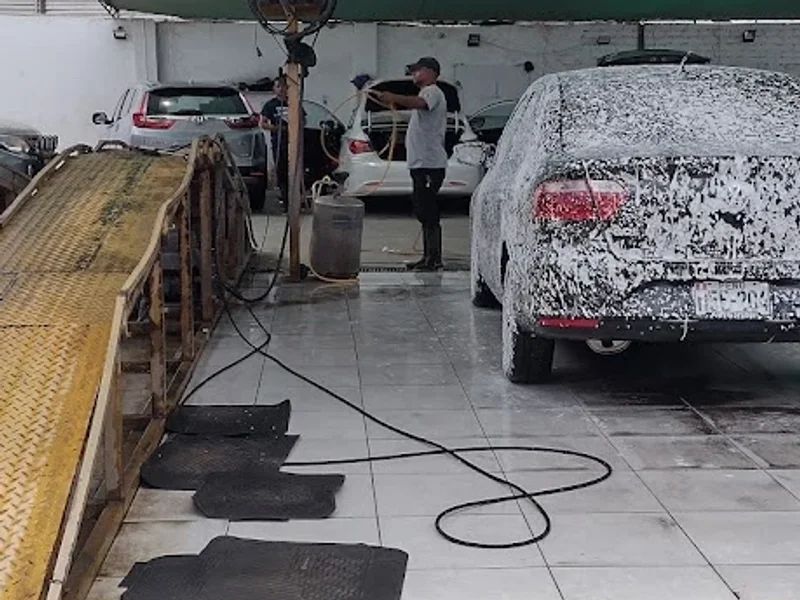 Car wash San Fernando