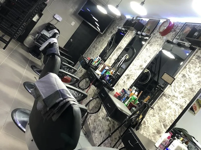 The City Barber Shop - Perú