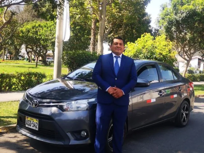 TAXI OFICIAL AEROPUERTO LIMA