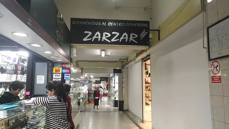 Centro Comercial ZARZAR