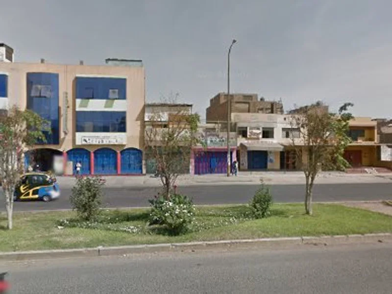 Centro Comercial Emprendedores